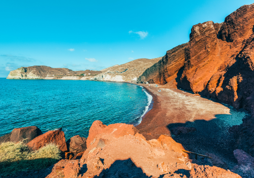 Strand auf Santorin im Inselguide für Griechenland